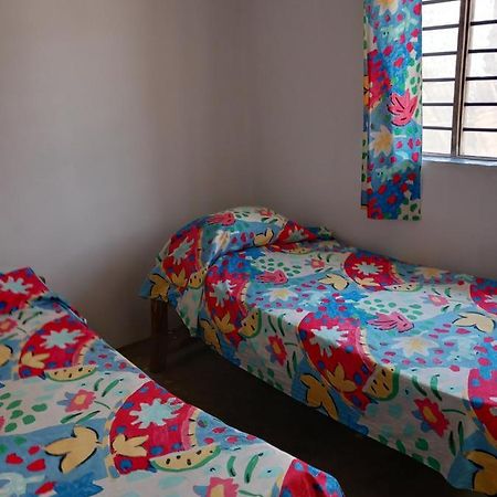 Bibi Mrembo Guesthouse Pingwe Exterior photo